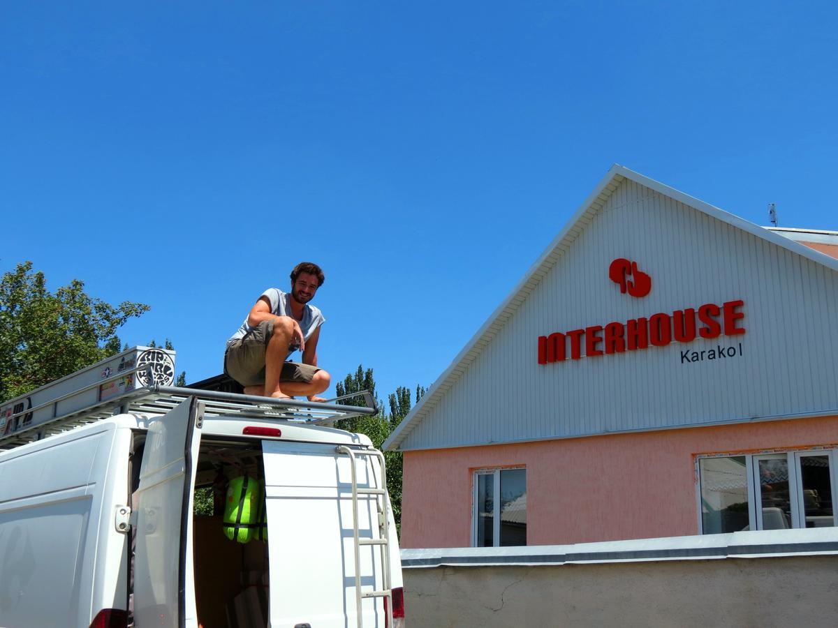 Hostel Interhouse Karakol Exterior foto